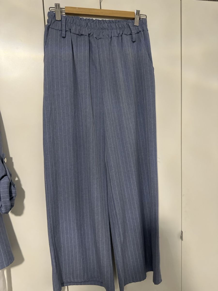 Lotti di vestiti: Stylischer Hosenanzug mit Bluse, Grösse 38 – Nuovo (secondo la descrizione) da Dietikon venduto da vithya88 2