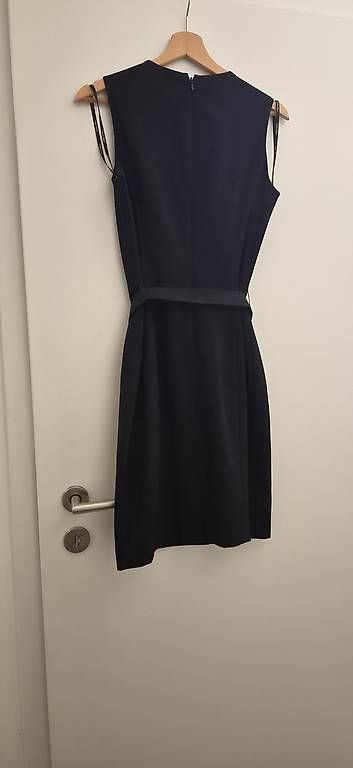 Kleider: Robe Calvin Klein Neuve – Neu und originalverpackt aus Bouveret von lagartha 1