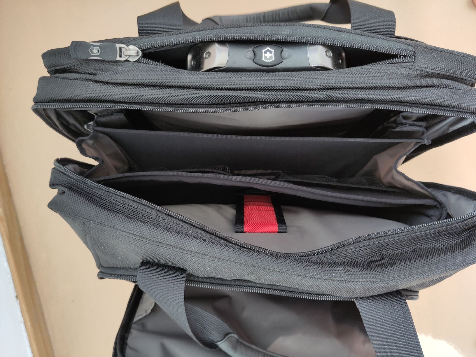 Victorinox Valigie: Victorinox Laptoprucksack – Nuovo (secondo la descrizione) da Mönchaltorf venduto da sof_8csr 3