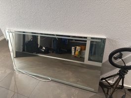 Grosser Wandspiegel mit LED-Beleuchtung, Top Zustand!