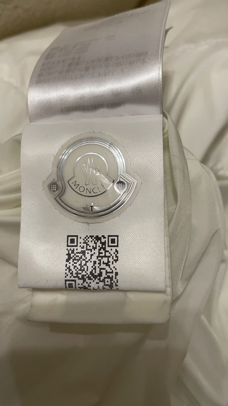Moncler Giacche: Moncler Winterjacke – Nuovo (secondo la descrizione) da Balgach venduto da DeeKova 8