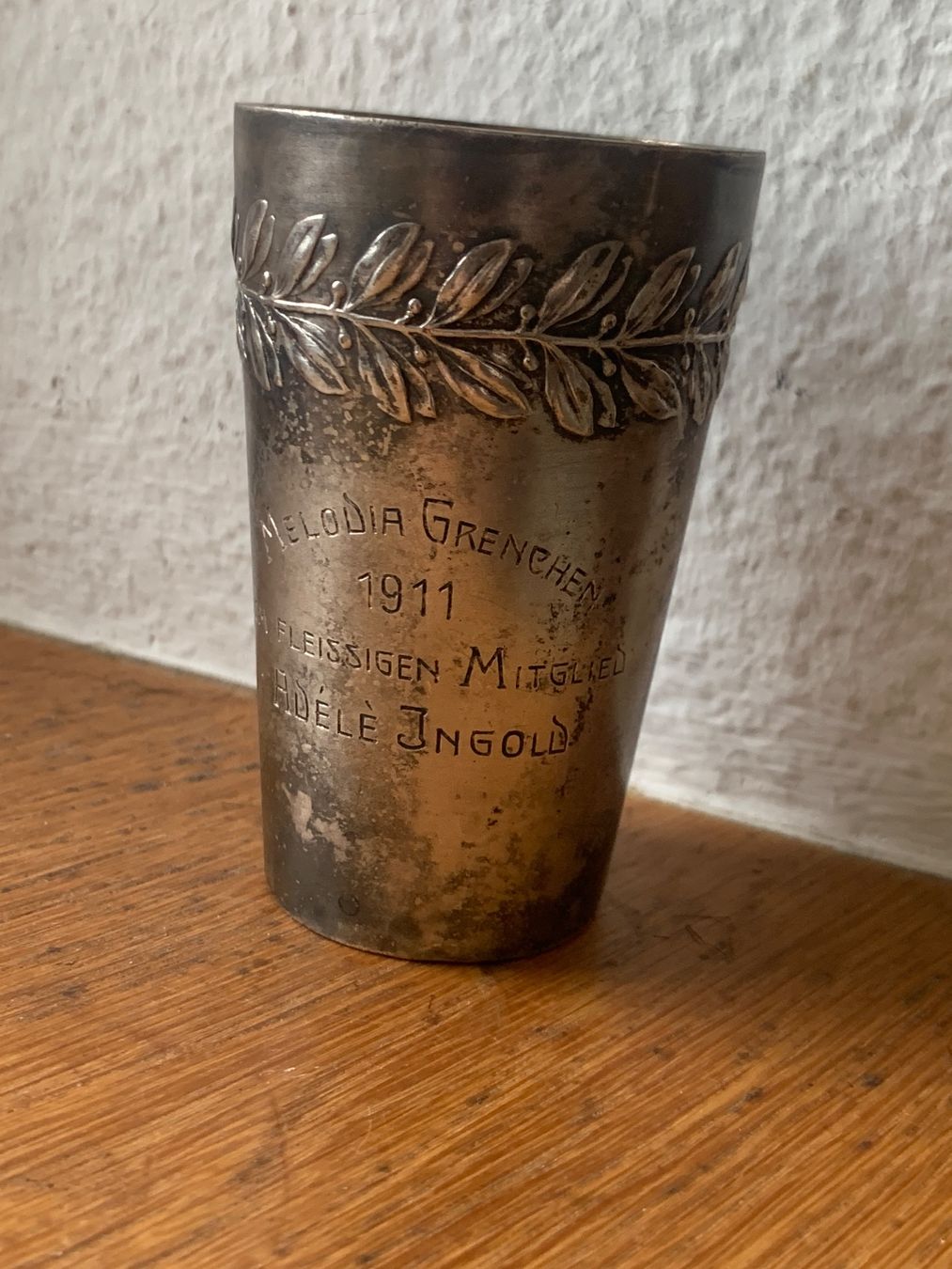 Altre raccolte & rarità: Antiker Becher Melodia Grenchen 1911 versilbert WMF – Usato da Richterswil venduto da Moii89