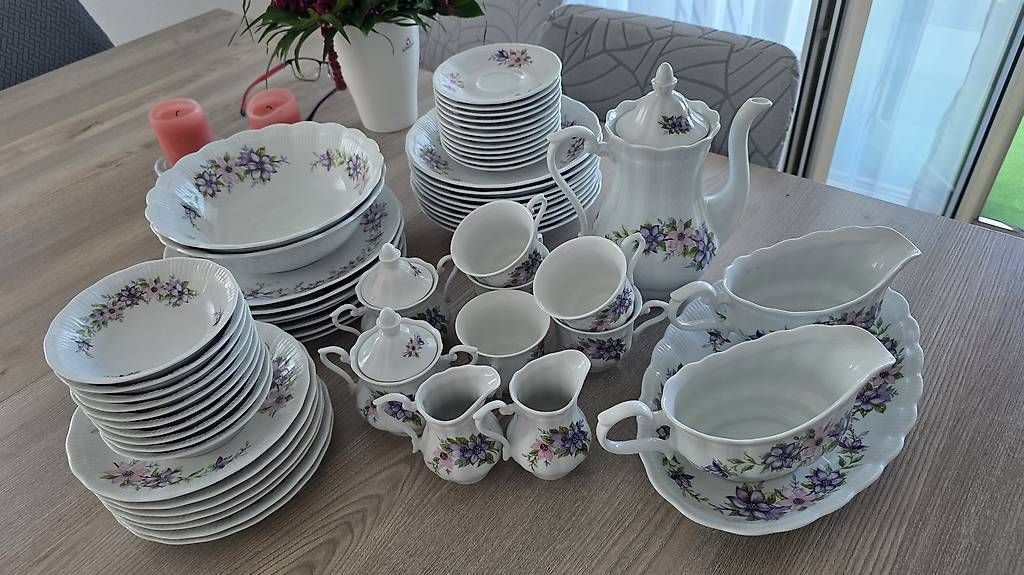 Set di piatti: Geschirr  – Usato da Wallisellen venduto da alj_cr5c 2