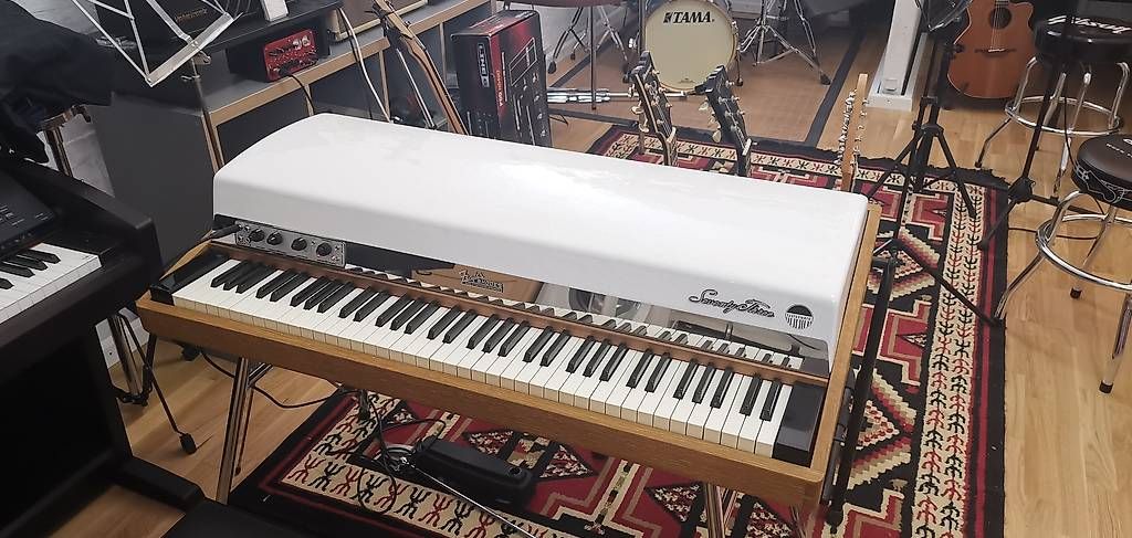 Rhodes Strumenti musicali: Fender Rohdes MKI SeventyThree de 1973 – Usato da Bossonnens venduto da Grizot 1