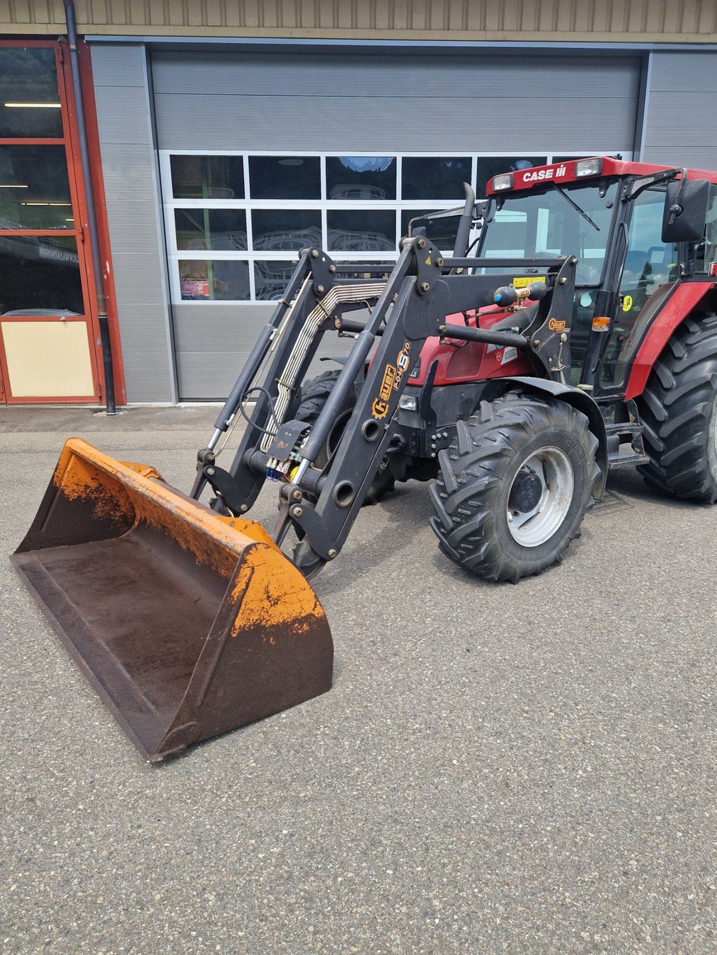 Tutte le macchine: Frontlader Hauer – Usato da Menznau venduto da 6122