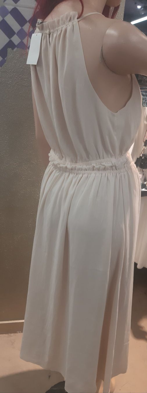 H&M Robes: NEU Midikleid Gr.38 – Neuf avec emballage d'origine à Zürich par Venecia25 2