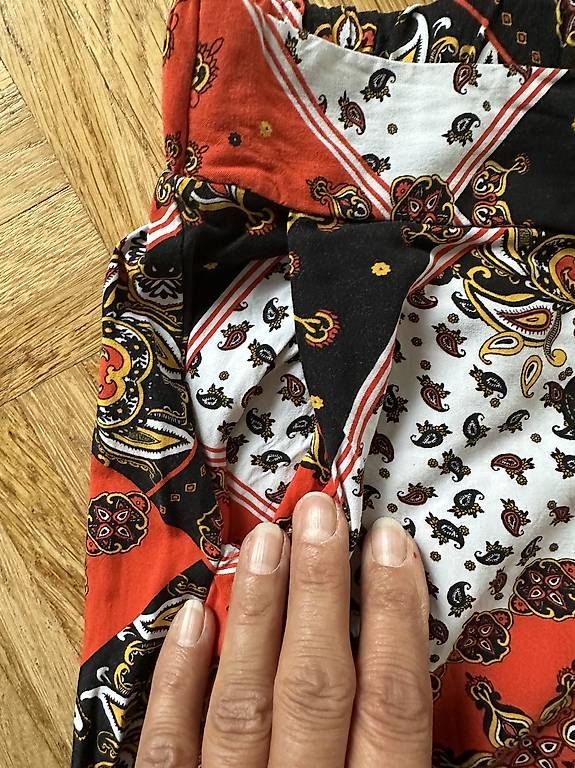 Pantaloni: Paisley Sommerhose Gr. M – Usato da Stäfa venduto da DearDarling 2