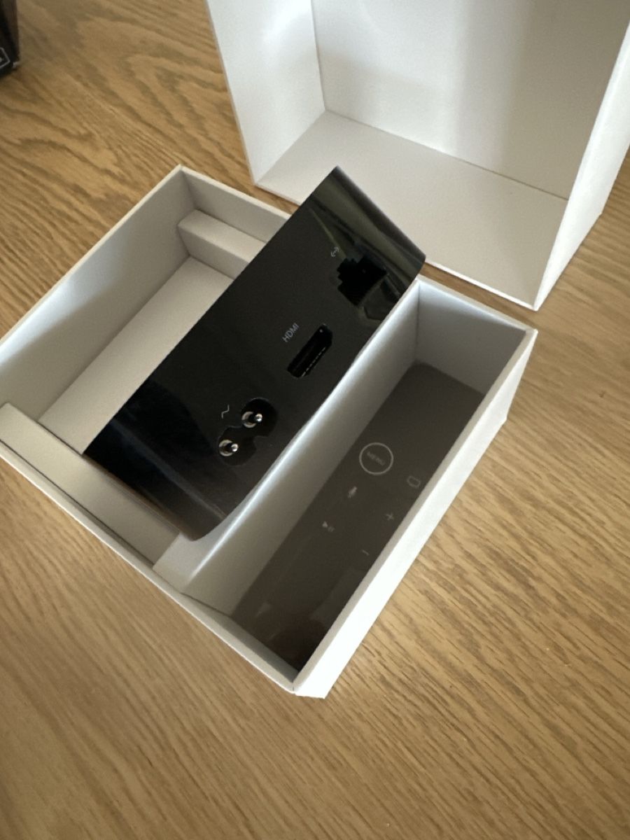 Apple Lettore multimediale & Streamer: Apple TV 4K HDR 32 GB – Difettoso da Bursins venduto da Vertigo2004 1