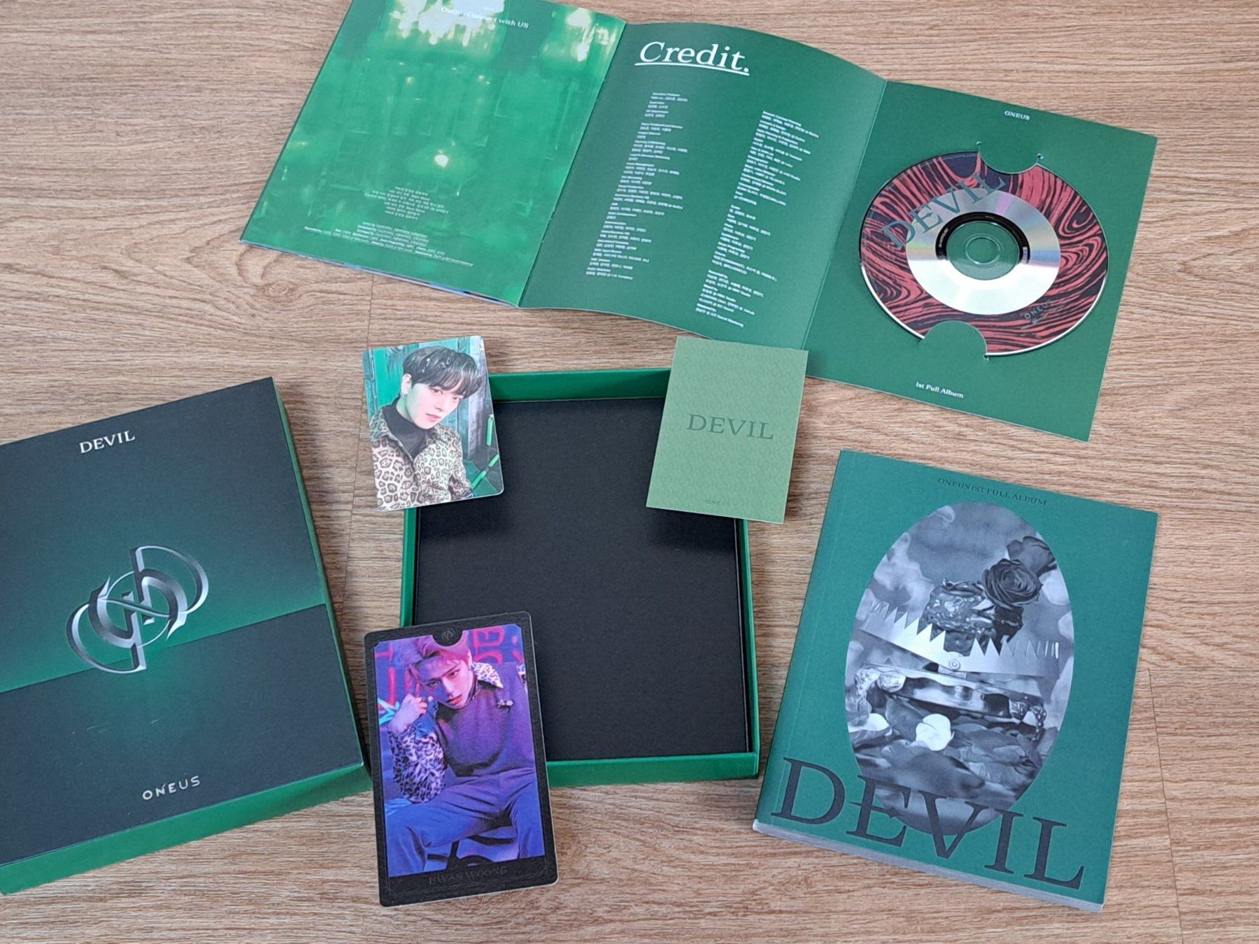 CD: CD   Devil-Green Version-Inkl.Photobook,  Korea – Nuovo (secondo la descrizione) da Unterseen venduto da Kanica 3