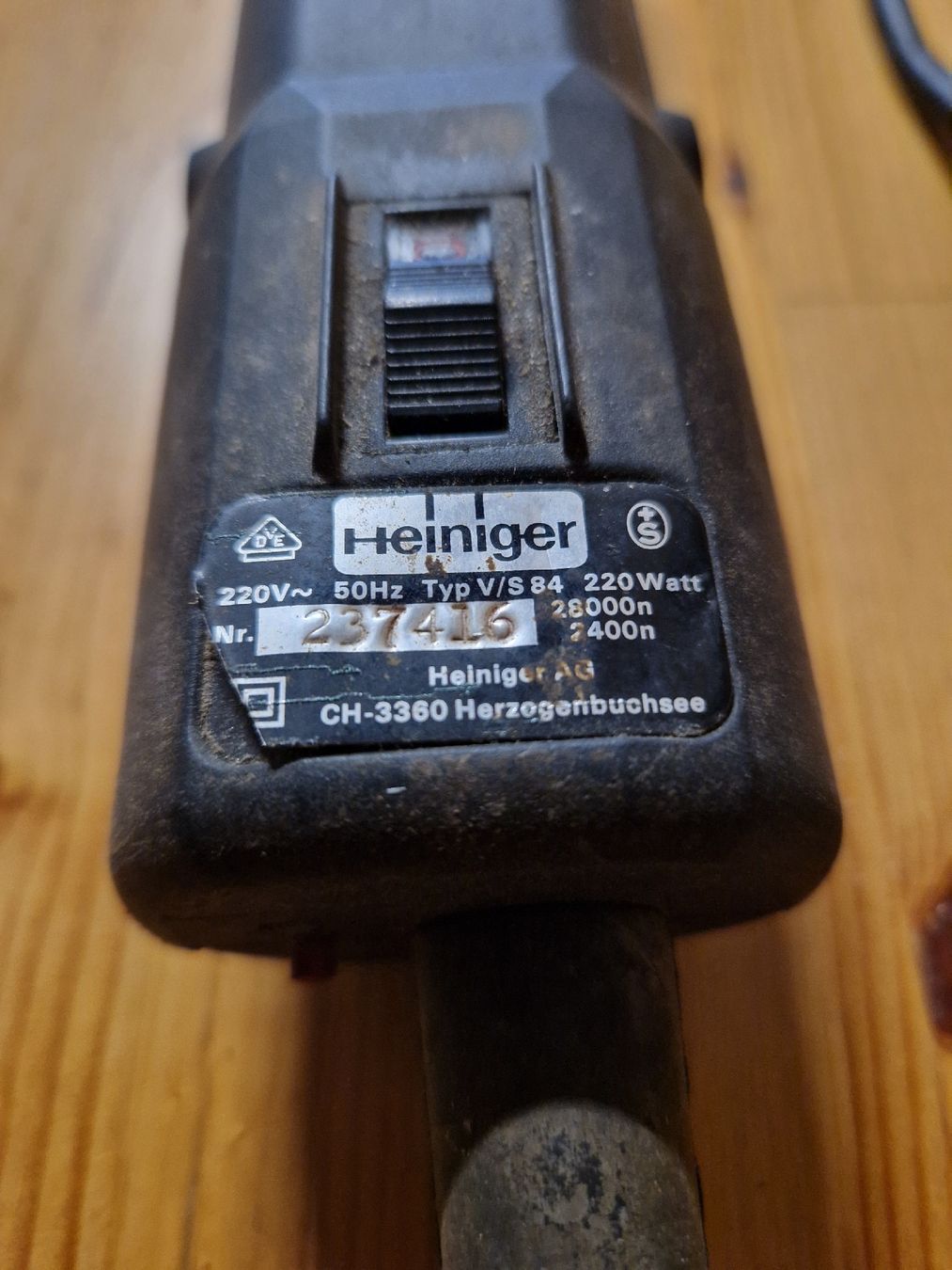 Schneiden: Heiniger Tierschermaschine – Gebraucht aus Schwarzenbach BE von Caterpillar966 3