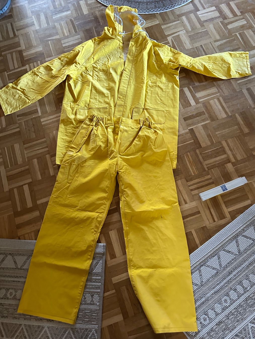 Giacche: Regenjacke/Hose grösse M – Usato da Bern venduto da Dafi7