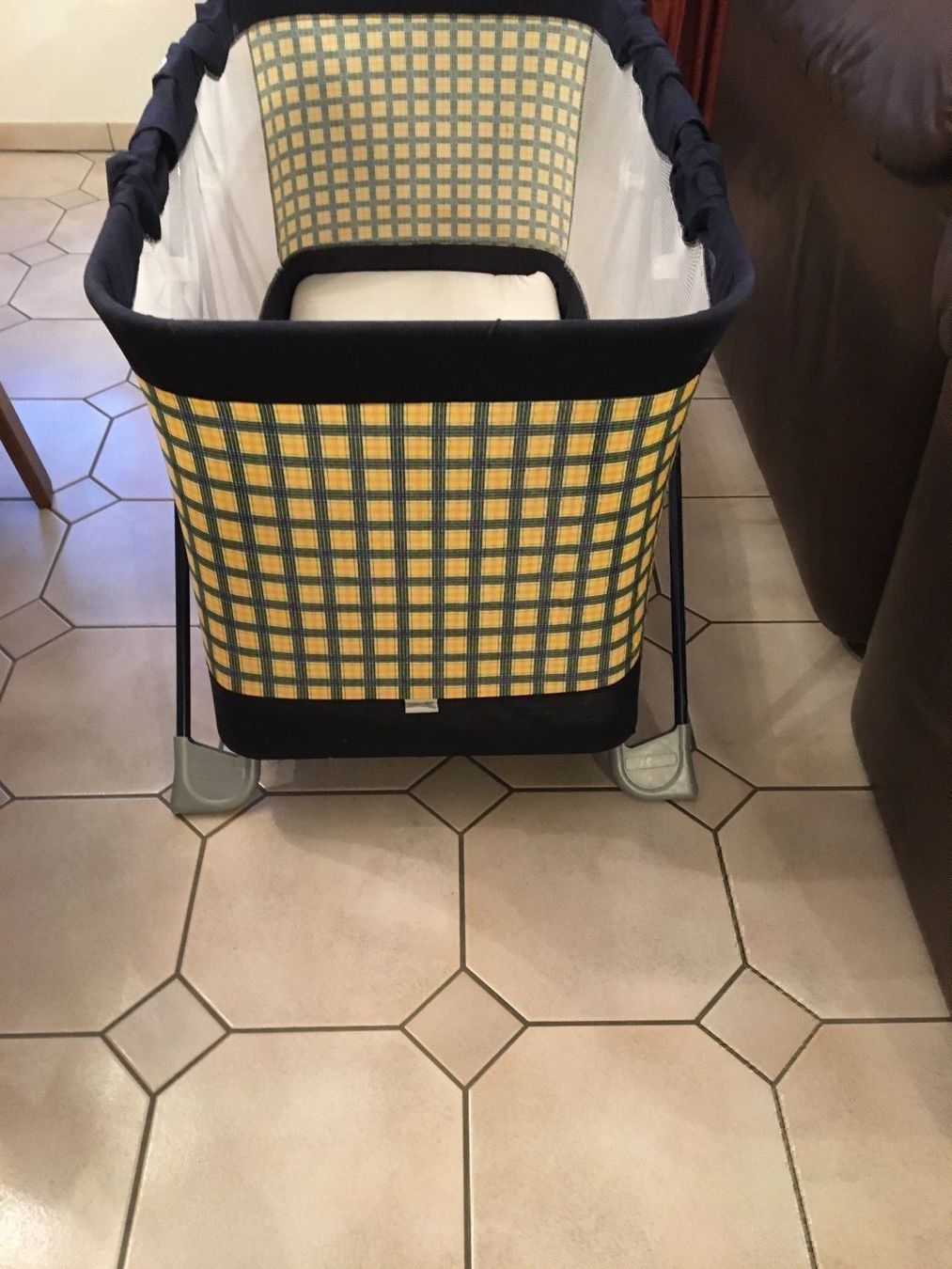 Letti: Lit pliable de voyage enfant – Usato da Montsevelier venduto da Batson 1