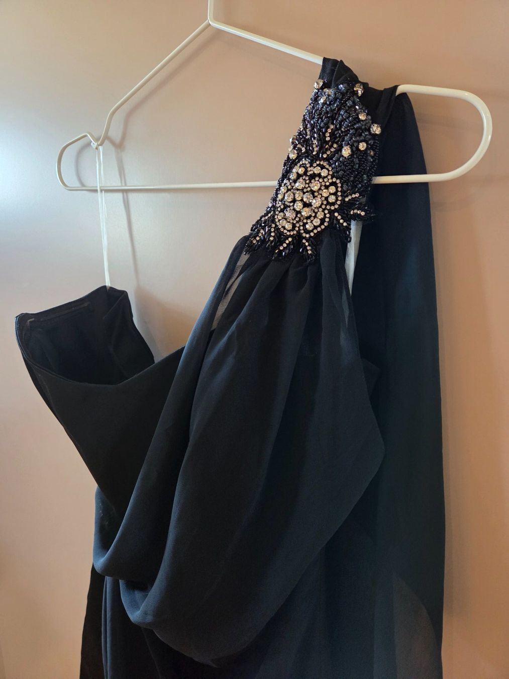 Vestiti: Cocktailkleid mit Strassapplikation – Nuovo e nell'imballaggio originale da Emmen venduto da GrabandGo 1