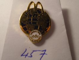 1 MC Donald Pin (457)