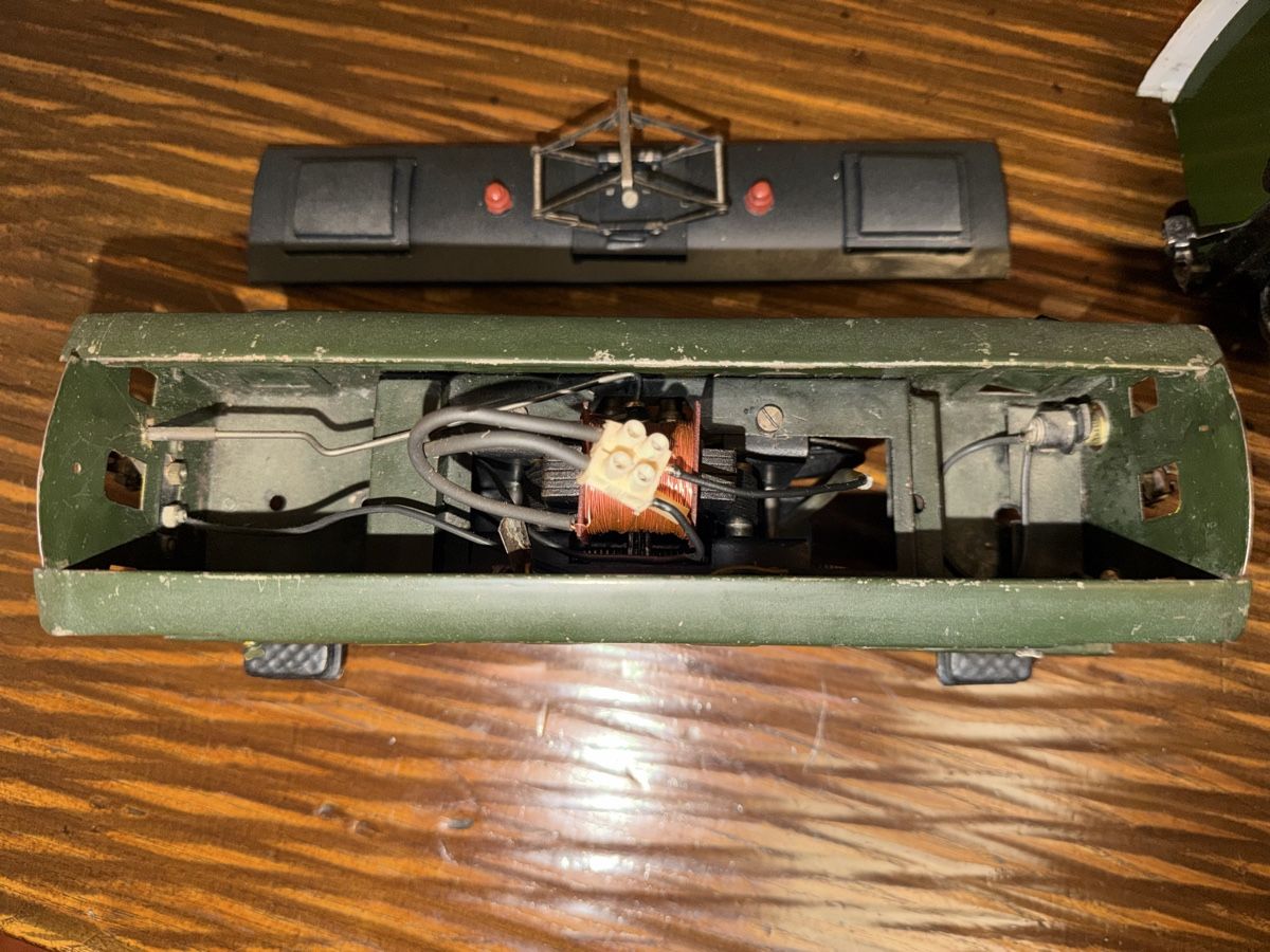 Märklin Modellini di ferrovie: Märklin E-Lok (restauriert) + franz. Packwagen PLH – Difettoso da Jona venduto da vallu_94 3