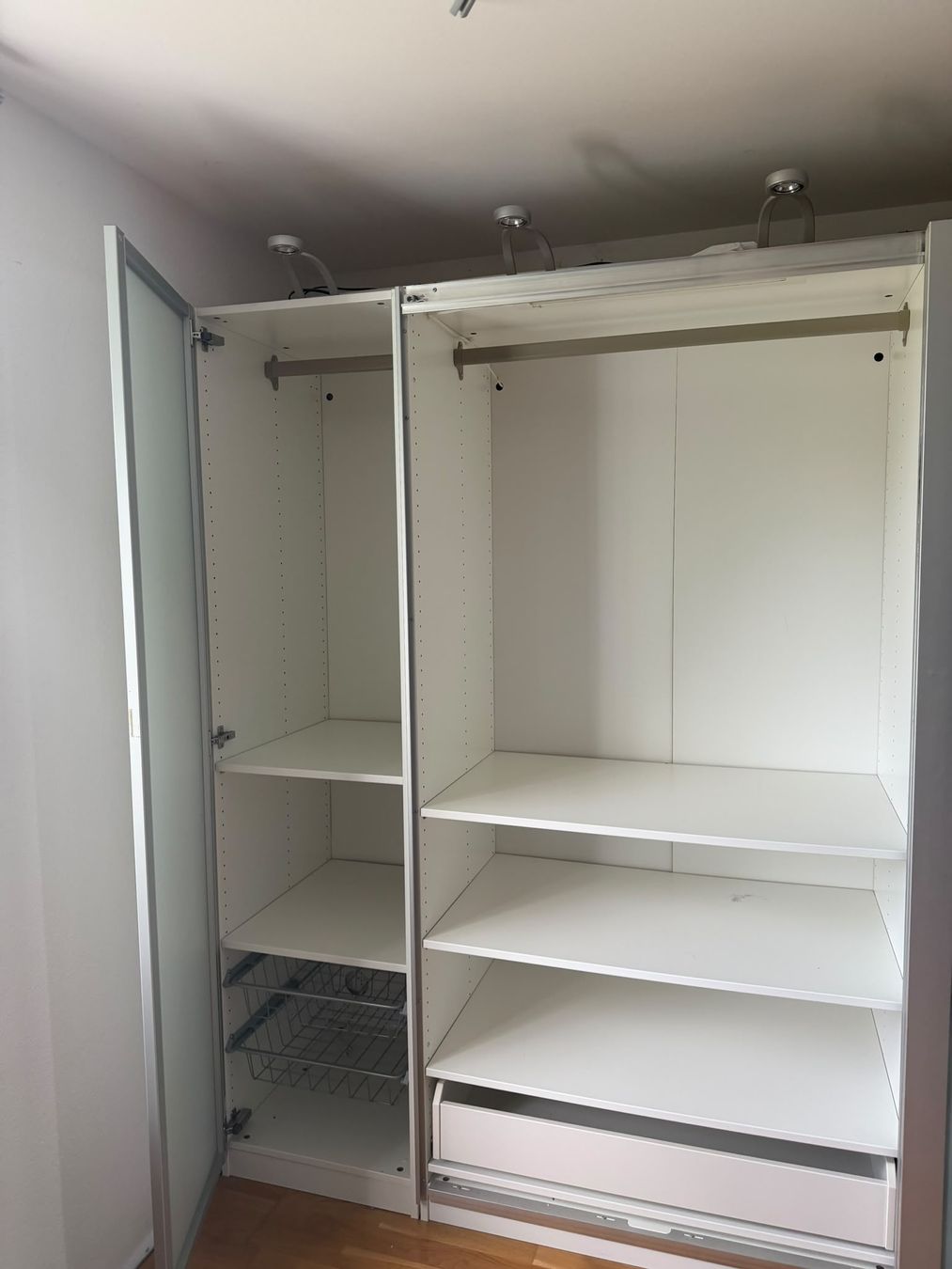 Ikea Schränke: PAX Kleiderschrank von Ikea – Gebraucht aus Saland von fam_5rn7 4
