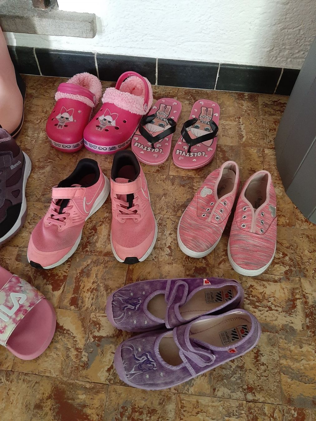 Scarpe per ragazze: Schuhpaket Grösse 32 – Usato da Brissago venduto da lucabell 2
