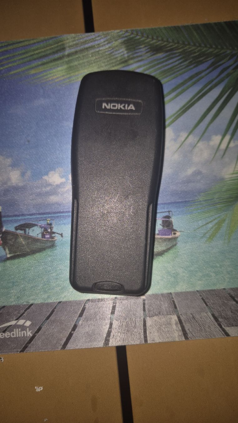 Nokia Portables: Nokia 3210  – D'occasion à Buttisholz par inf_9fvt 1