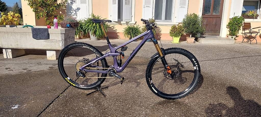Biciclette: Transition Spire 2023 L VTT Enduro  – Usato da Sâles (Gruyère) venduto da pma_bf8f