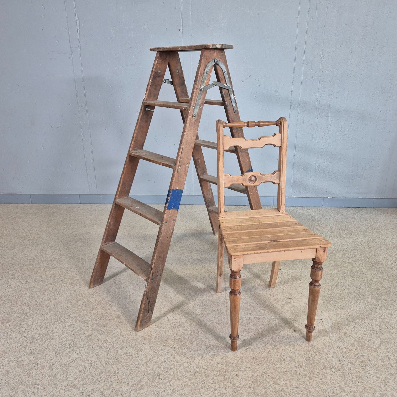 Scale: Bockleiter 5 Stufen Holzleiter Malerleiter Leiter – Usato da Nottwil venduto da Wondewa-Shop 1