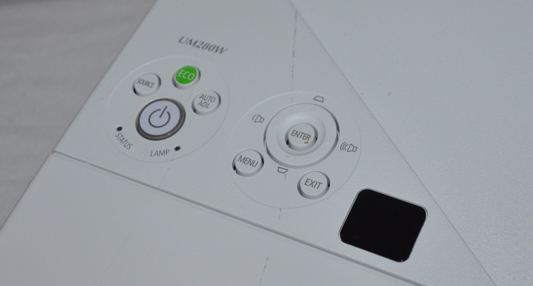 Nec Videoprojektoren: Nec UM280W Short Beamer  / projecteur – Gebraucht aus Collonges von arashee 3