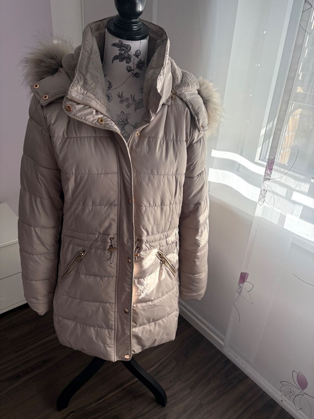 Jacken: Winterjacke Gr. L Chicorée NEU – Neu (gemäss Beschreibung) aus Bergdietikon von Utiger55