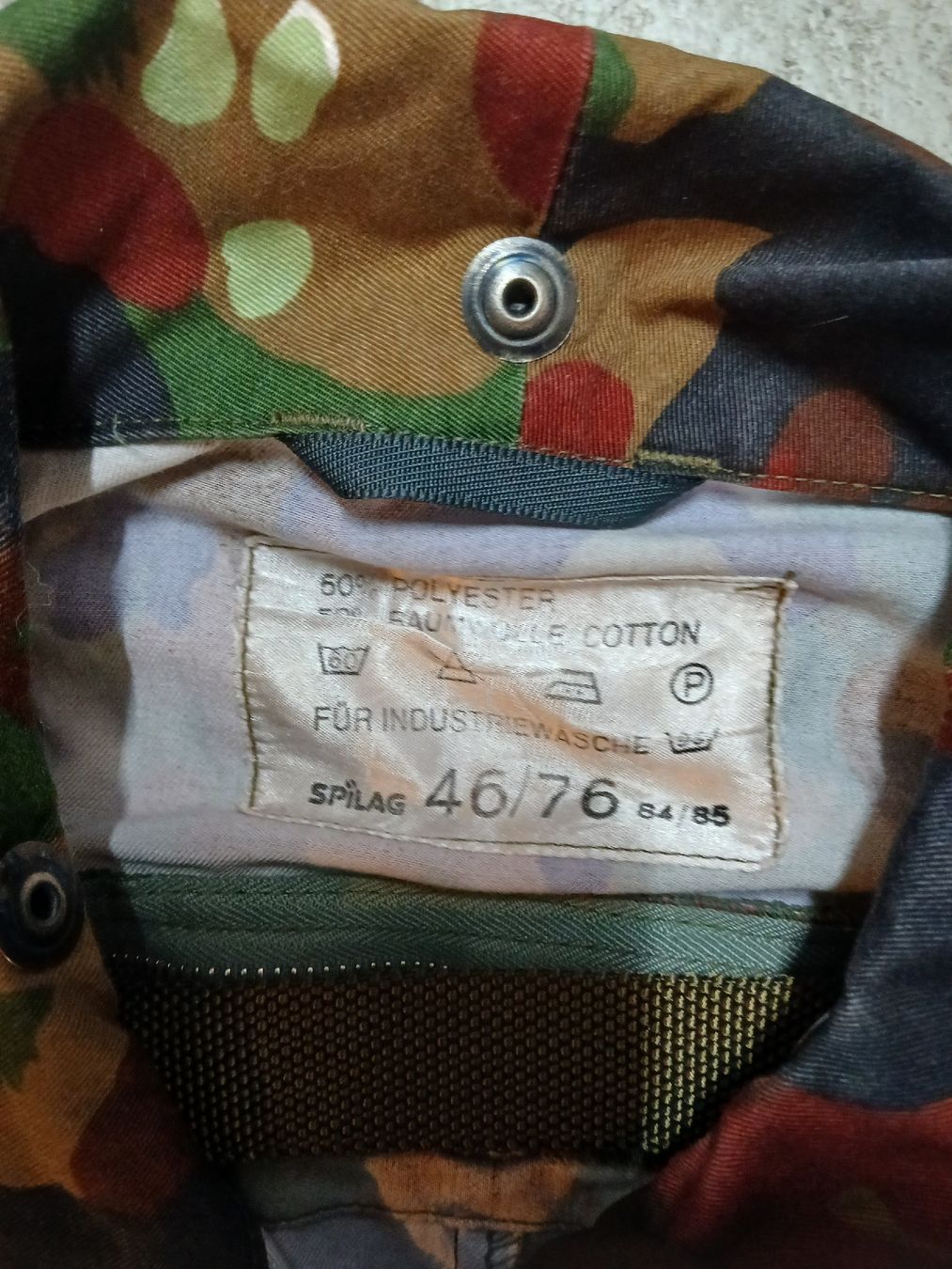 Schweizer Armee Uniformen: Militär Panzerkombi TAZ 83 – Gebraucht aus Chur von siro999 1