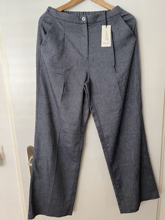 Neue Opus Stoffhose mit Etikette