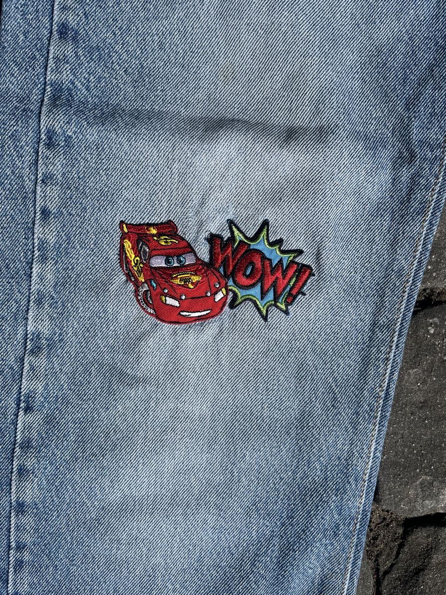 Levi's Jeans: Levis Jeans blau mit Aufnähern gebraucht – Usato da Basel venduto da vic_mc5k 1