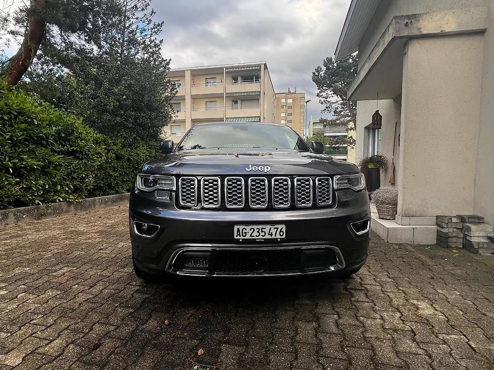 Jeep Autos: Jeep Grand Cherokee 3.0 CRD Overland – Gebraucht aus Suhr von BonsaiGutzi 3