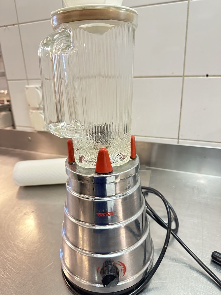 Turmix Elettrodomestici da cucina: TURMIX Original 1950 – Usato da Goldach venduto da toverlani64 1