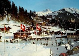 GSTAAD Wintersport, Eisbahn, Curling, Auto