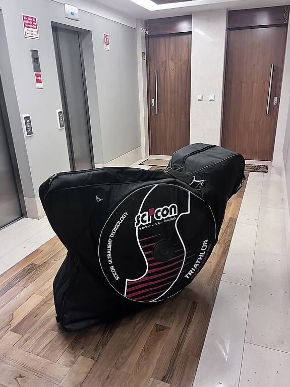 Biciclette: Bike box/transport vélo – Usato da Genthod venduto da cyr_w7fh