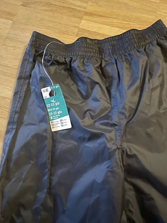 Hosen: Regenhose NEU – Gebraucht aus Fribourg von samsam04 2
