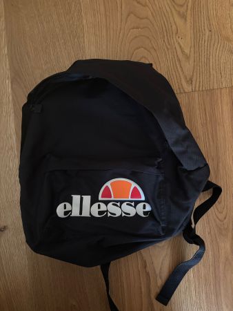 Rucksack schwarz Marke Ellesse guter Zustand