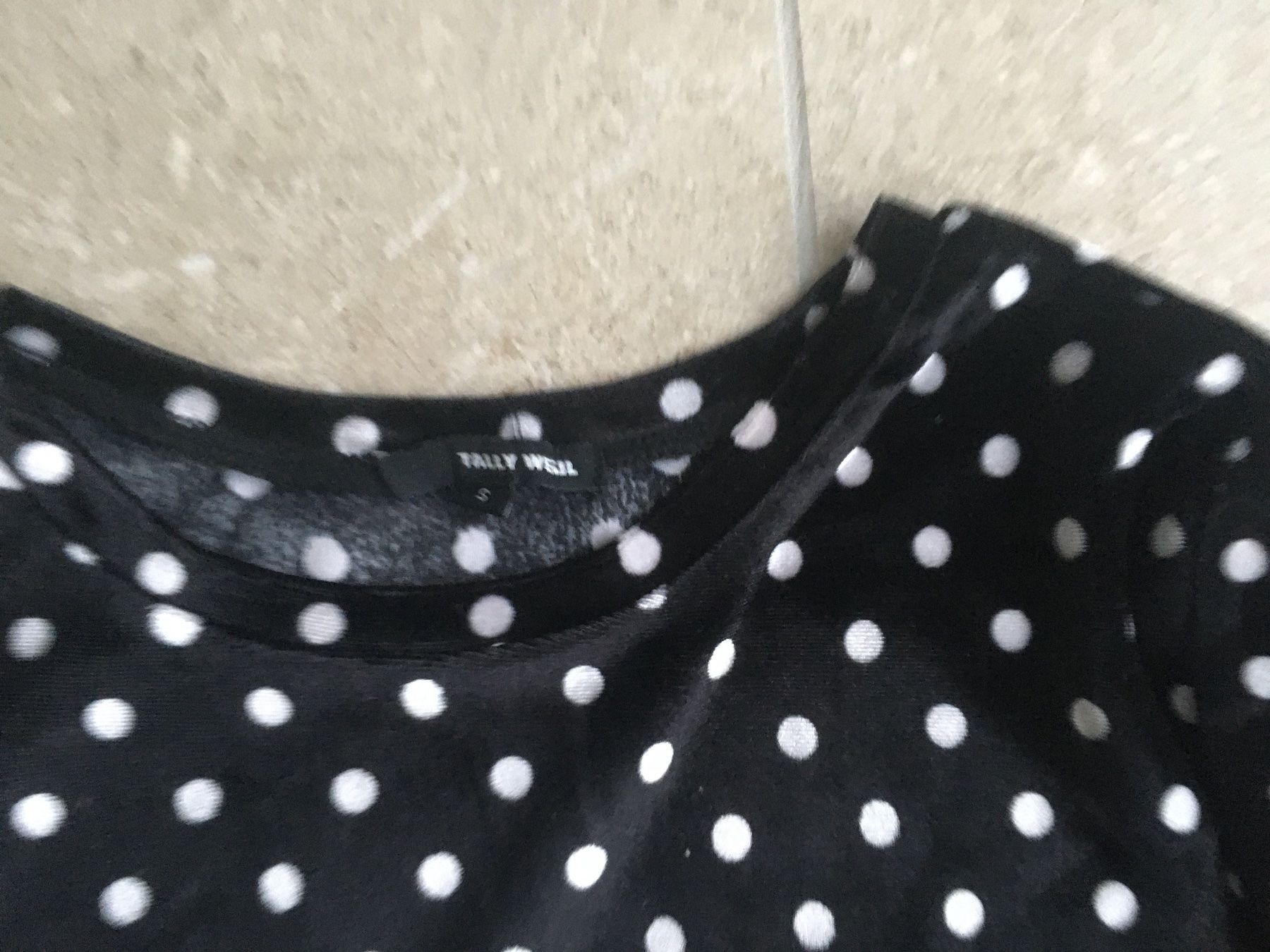 Tally Weijl T-shirt: Samt Oberteil Gr. S Tally Weijl – Nuovo (secondo la descrizione) da Gächlingen venduto da Tara_devi 1