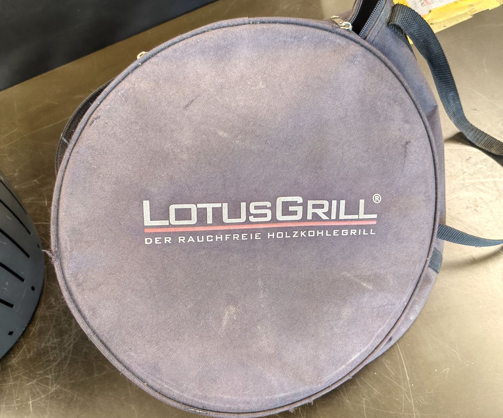 Lotusgrill Grills: Lotus Grill anthranzit – Gebraucht aus Basel von bk_brockibasel 4