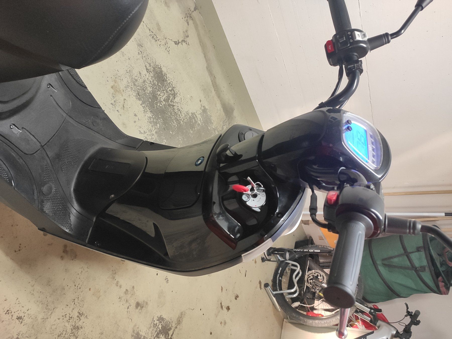 Sym Scooter: Sym Mio 50CC 45km/h – Usato da Gumefens venduto da Plouf1 5