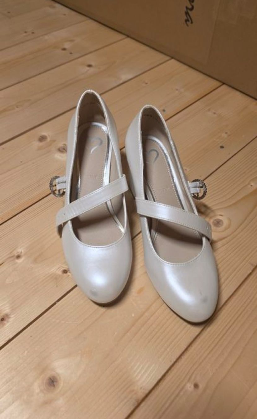 Damenschuhe: Absatzschuhe Gr 38 – Gebraucht aus Hausen am Albis von M.Kurz