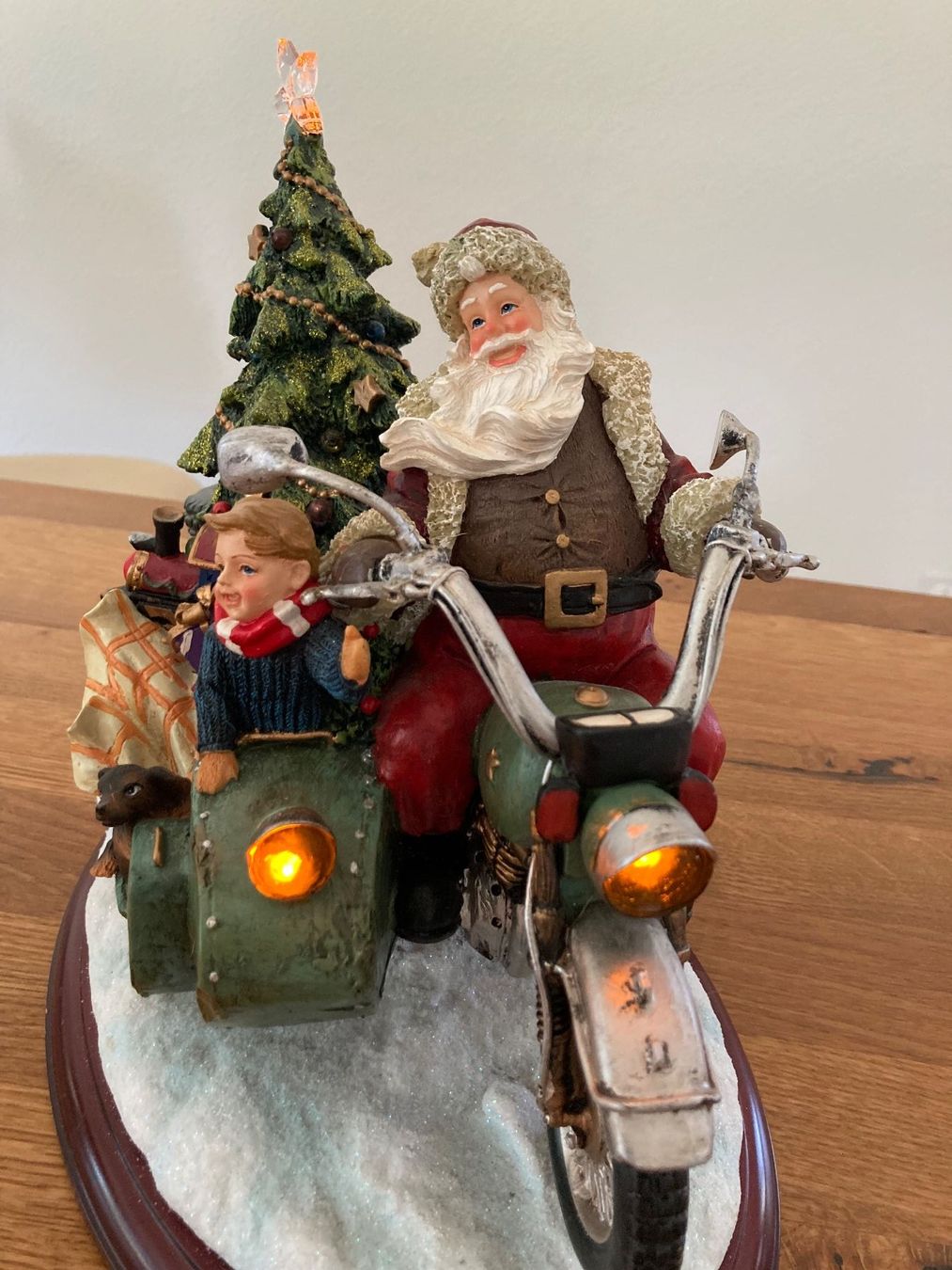 Spieldosen: Musikdose Weihnachtsmann auf Motorrad mit Baum – Gebraucht aus Mönchaltorf von Tschibi 5