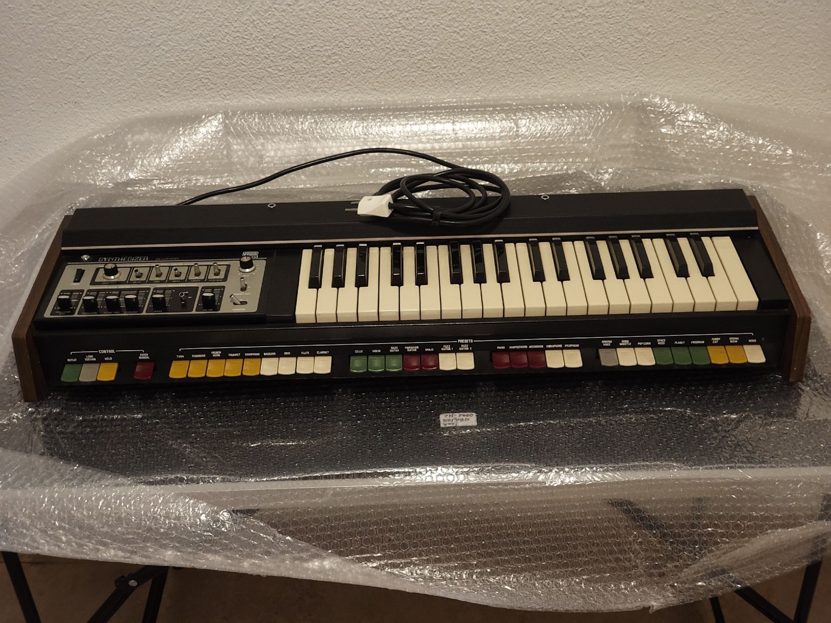 Roland Instruments de musique: Roland SH-2000 Synthesizer 1974 – D'occasion à Zürich par sinusco