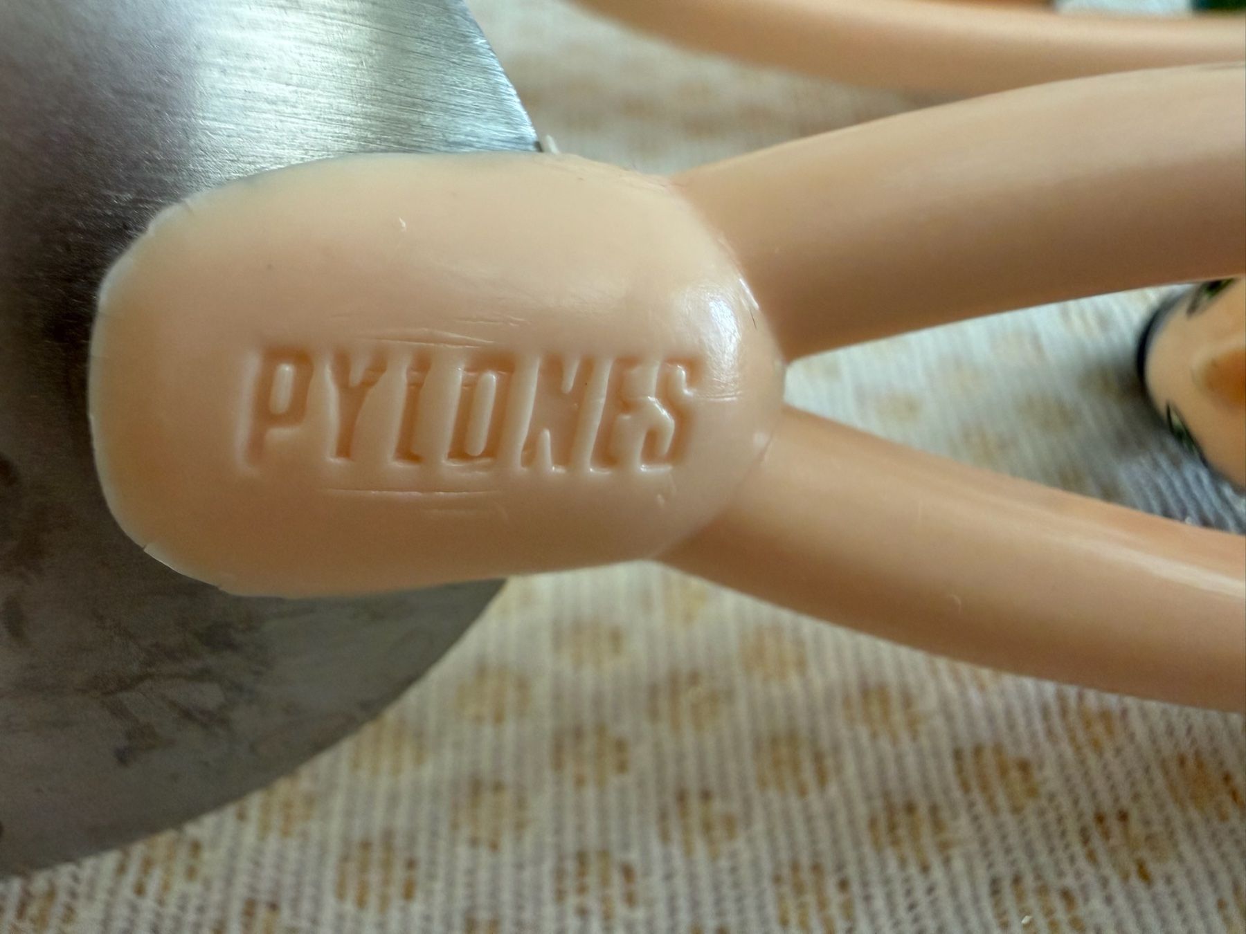 Pylones Set di posate: Pylones - services à salade – Usato da Sion venduto da accroshoes 4
