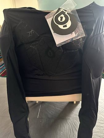 Maillot SixSix neuf avec protections 