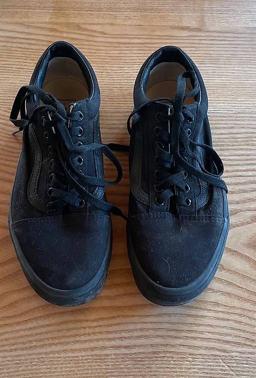 Herrenschuhe: Vans schwarz Gr. 40 – Gebraucht aus Zweisimmen von Mikat