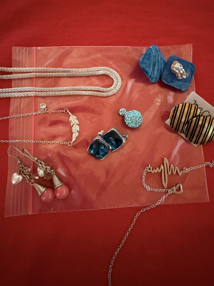 Autres bijoux: Lot de bijoux  – D'occasion à Granges VS par Oliviaaaaaa