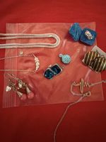 Lot de bijoux 