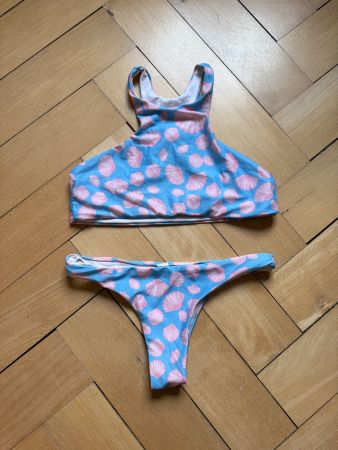 Bikini hellblau-rosa mit Muscheln L