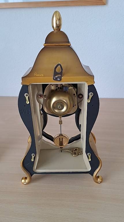 Orologi: Wanduhr Neuenburg Le Castel – Usato da Wolfhausen venduto da Bruno1504 1