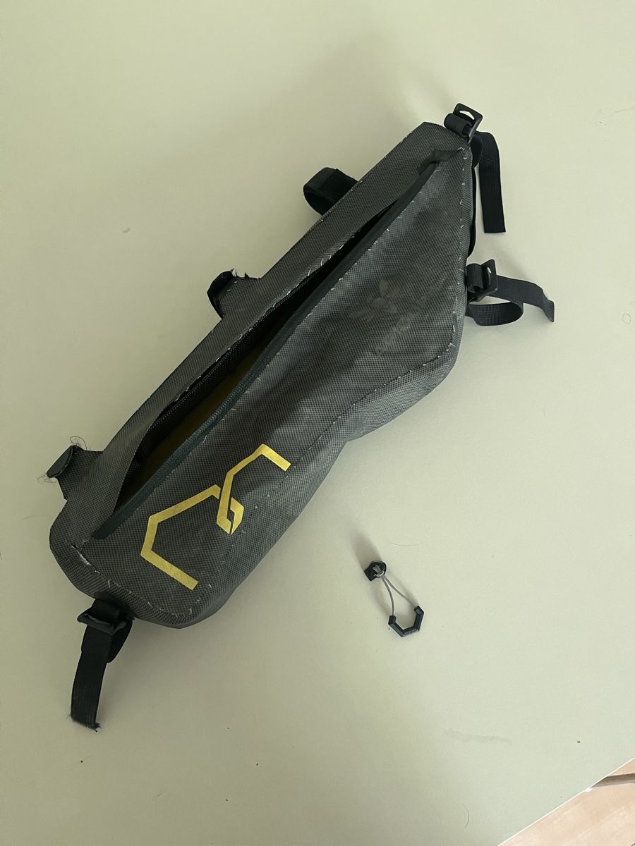 Apidura Borse: Apidura Expedition Frame Pack 4.5L – Difettoso da Zürich venduto da joric96