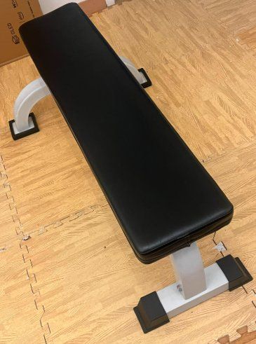 Vélos d'appartement: Hantelbank – D'occasion à Zug par dom_v8t7